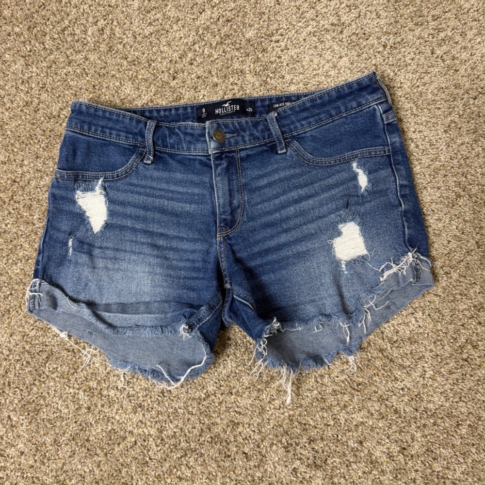 Hollister Low Rise Midi Shorts Distressed Denim Cutoff Jean Shorts Size 9 W29